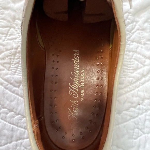 Keith Highlanders Mens 8 1/2 cream oxfords - Picture 6 of 7